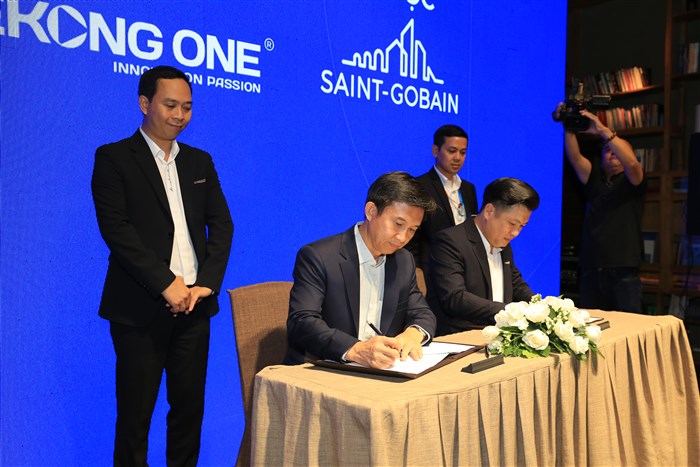 Lễ ký kết hợp tác giữa Mekong One và Tập đoàn Saint-Gobain Việt Nam