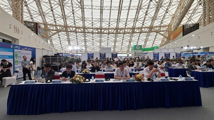 các cơ quan thông tấn báo chí