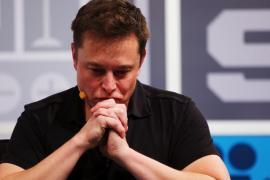Tài sản của Elon Musk ‘bốc hơi’ 15 tỷ USD sau cuộc khảo sát bán cổ phiếu Tesla trên Twitter