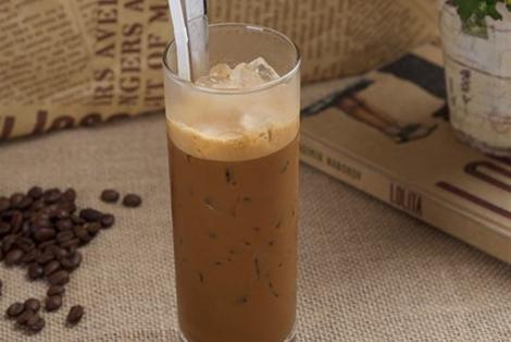 Cà phê sữa đá Việt Nam được TasteAtlas ca ngợi