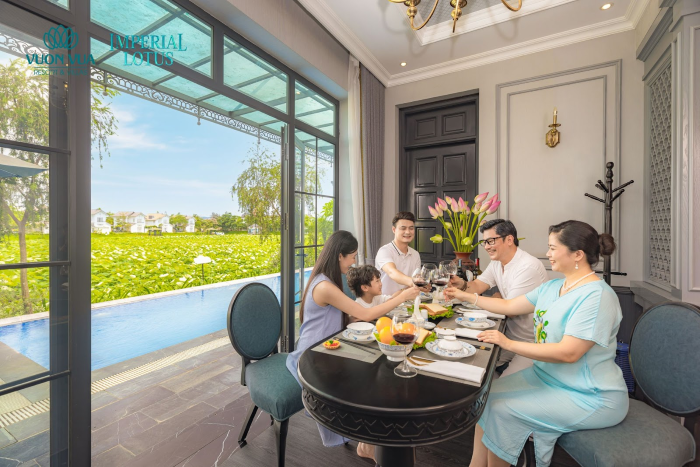 Đế Liên Villas đáp ứng nhu cầu nghỉ dưỡng và khai thác kinh doanh quanh năm với hơn hệ thống tiện ích đồng bộ, phục vụ đa thế hệ (Nguồn: Vườn Vua Resort & Villas – Phú Thọ)