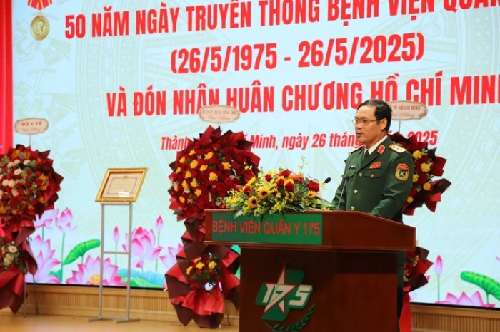 Thượng tướng Vũ Hải Sản - Thứ trưởng Bộ Quốc phòng chia sẻ tại Lễ kỷ niệm 50 năm Ngày truyền thống Bệnh viện Quân y 175 và đón nhận Huân chương Hồ Chí Minh