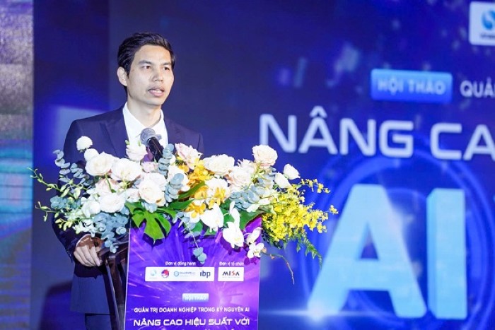 Ông Lê Hồng Quang Tổng Giám đốc MISA đại diện Ban tổ chức phát biểu chào mừng