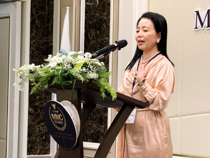 Bà Helen Nga Lê – Chủ tịch HĐQT kiêm Nhà sáng lập đã có nhưng câu nói đầy ấn tượng xoay quanh lĩnh vực chăm sóc sức khỏe, y học dự phòng và y học trường thọ