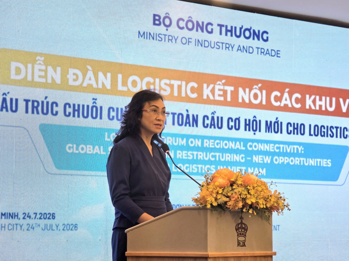 Thứ trưởng Bộ Công Thương Phan Thị Thắng phát biểu tại diễn đàn