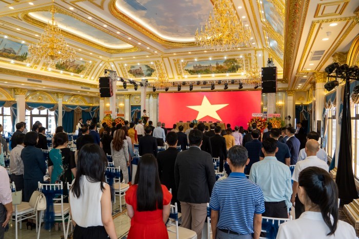 Nghi thức Chào cờ tại Đại hội Đại biểu lần thứ I, nhiệm kỳ 2025 – 2030 của Hội Doanh nghiệp khu vực Tây Sài Gòn