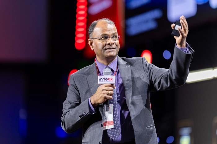 Ông Sudeepto Roy – Phó Chủ tịch Kỹ thuật Qualcomm Inc