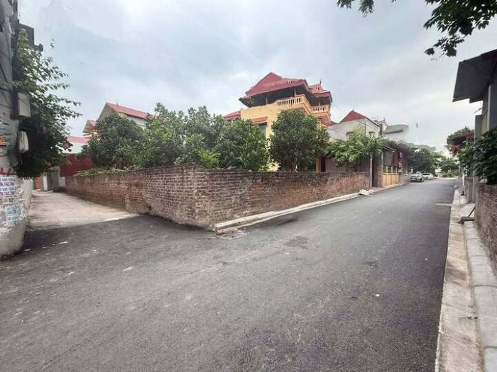 Giá nhiều lô đất trong ngõ ô tô ở Mê Linh cũng tăng đến 20% chỉ sau 1 năm. 