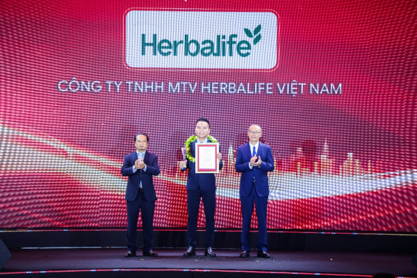 Herbalife Việt Nam vinh dự nhận Giải thưởng Top 10 Công ty Thực phẩm Uy tín năm thứ sáu liên tiếp