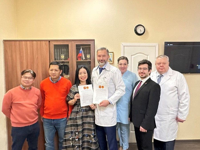 Trung tâm Y sinh học HelenCare ký hợp tác với Bệnh viện Thành phố số 20 Saint-Petersburg, Nga